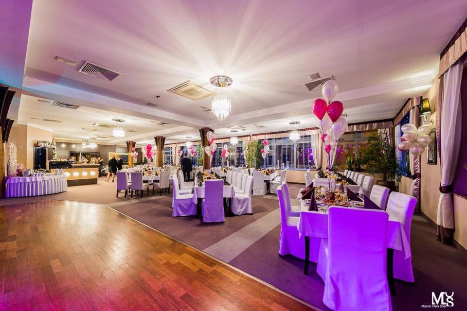 Goscinne Teczowa Hotel